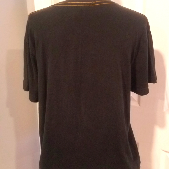 VINTAGE FIT, OLD NAVY GRAPHIC TSHIRT. SIZE L - Picture 3 of 6